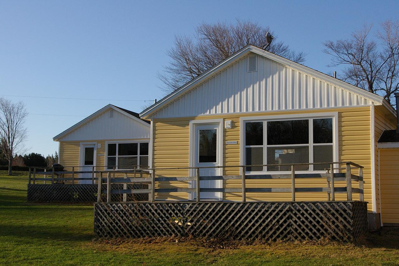 Wingspread Cottages Stanley Bridge Exterior photo