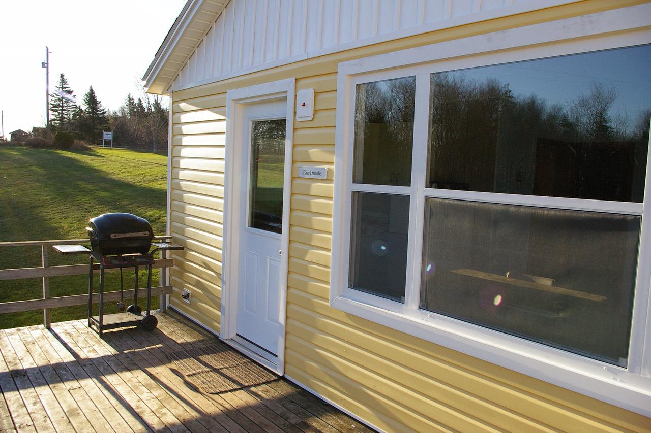 Wingspread Cottages Stanley Bridge Exterior photo